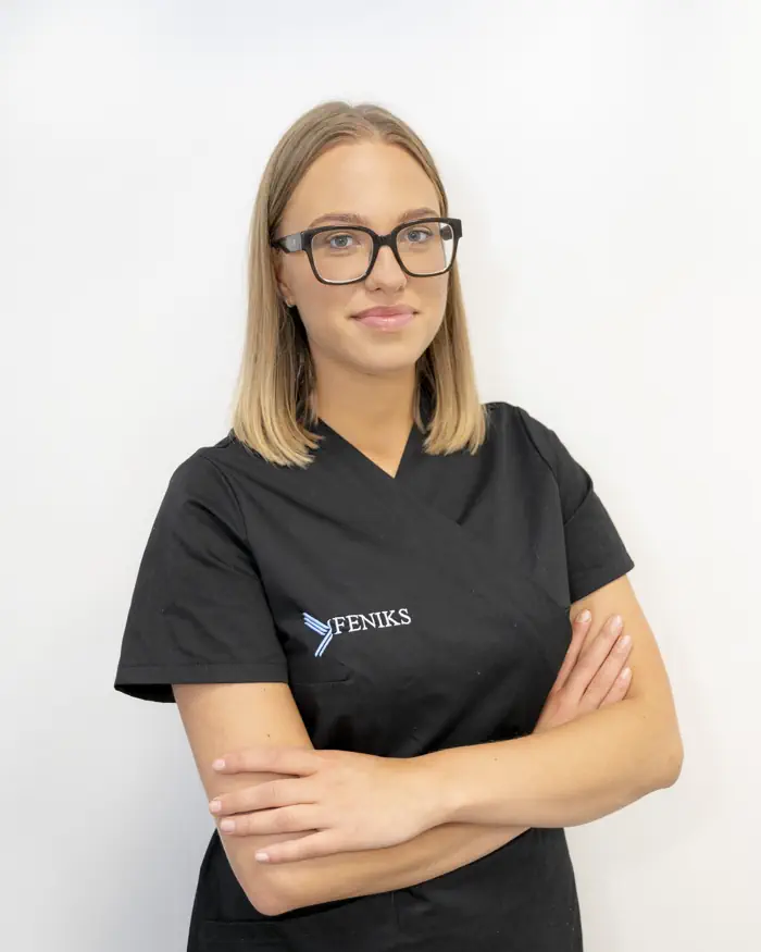 Julia Markiewicz, Magister<br />
fizjoterapii w Studiu Fizjoterapii i Masażu Feniks w Radomiu.